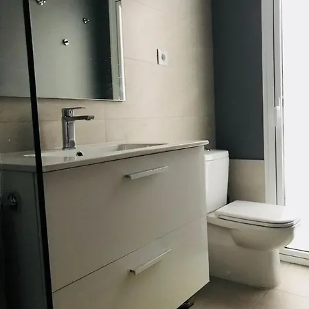 Sun 90210 Apartment